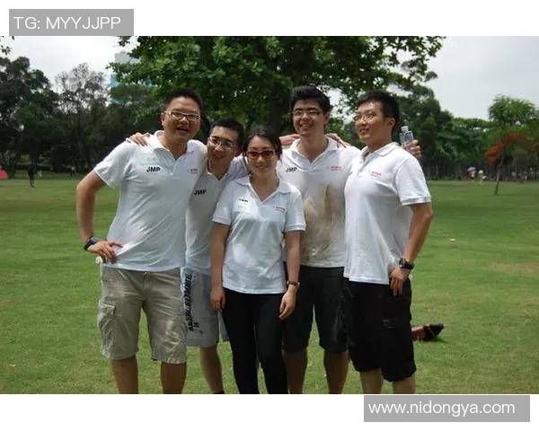 北京排球队团队协作深度对比分析与启示